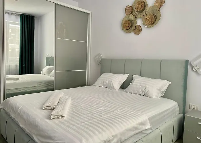 Camis Delux Апартаменты *