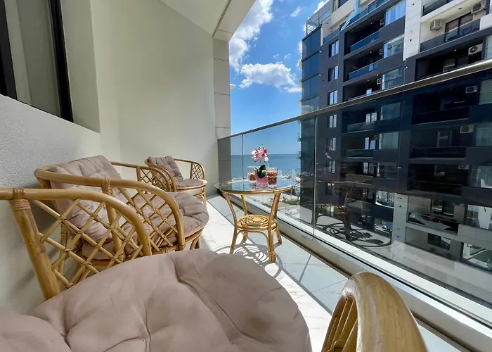 Camis Delux Năvodari